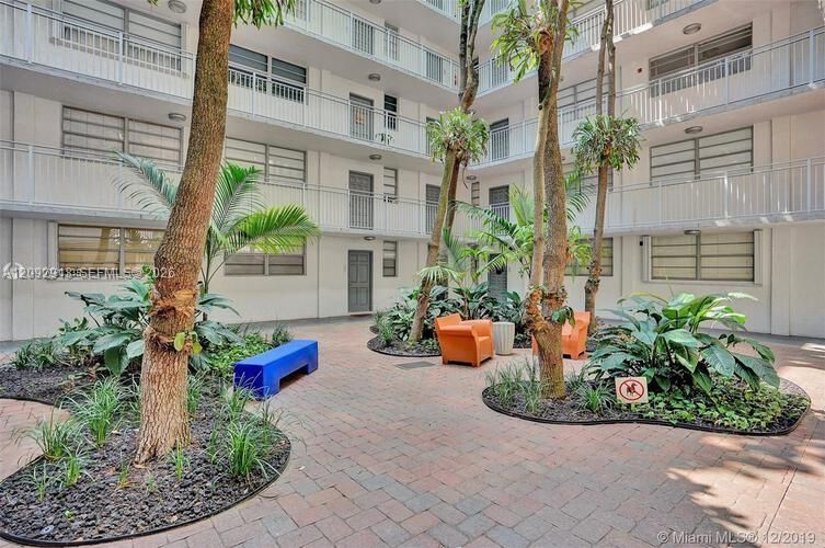 For Rent: $2,500 (1 beds, 1 baths, 741 Square Feet)