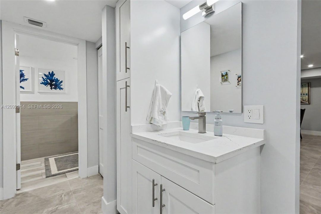 В аренду: $3,000 (1 спален, 1 ванн, 1088 Квадратных фут)
