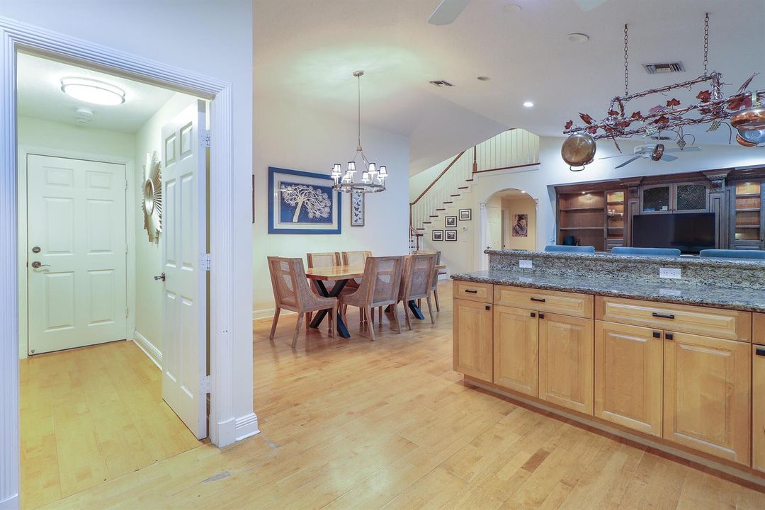 27-Kitchen