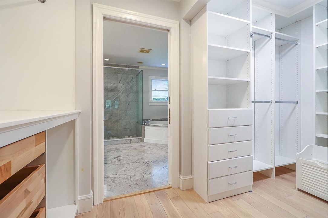 15-Master Closet