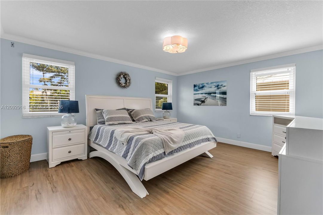 For Rent: $7,850 (3 beds, 2 baths, 1760 Square Feet)