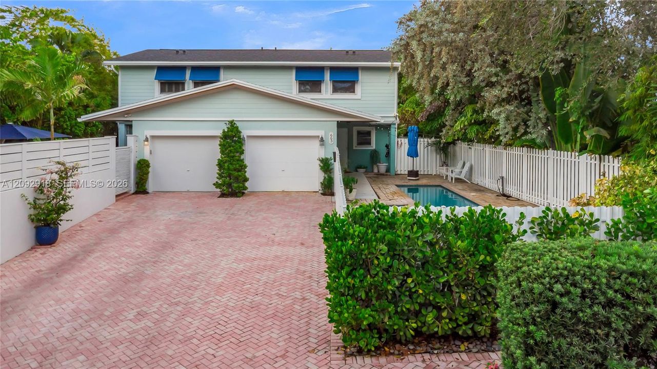 For Rent: $7,850 (3 beds, 2 baths, 1760 Square Feet)