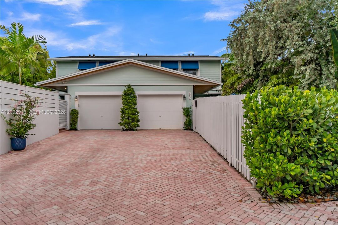 For Rent: $7,850 (3 beds, 2 baths, 1760 Square Feet)