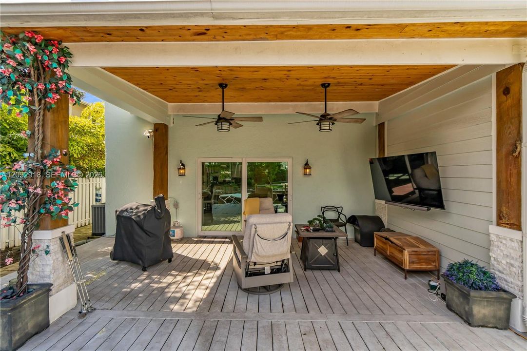 For Rent: $7,850 (3 beds, 2 baths, 1760 Square Feet)