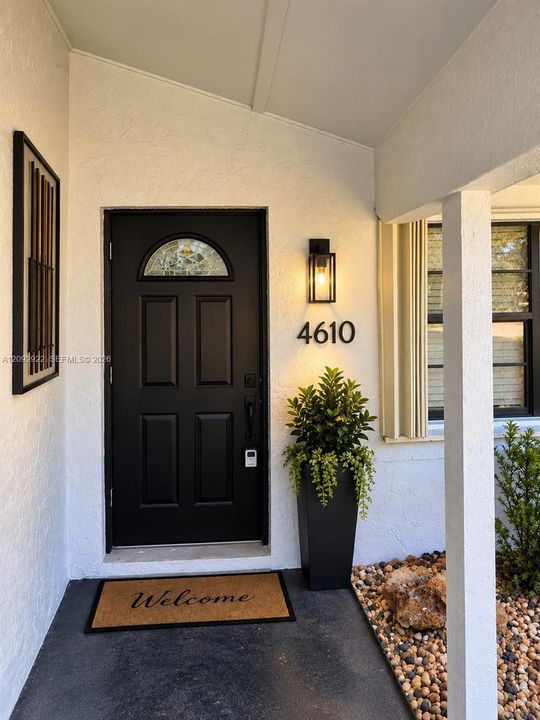 Entry Virtually Staged