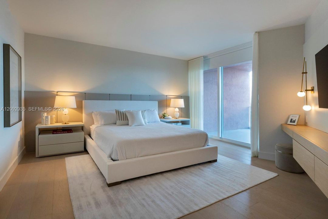 For Sale: $4,750,000 (2 beds, 2 baths, 2040 Square Feet)