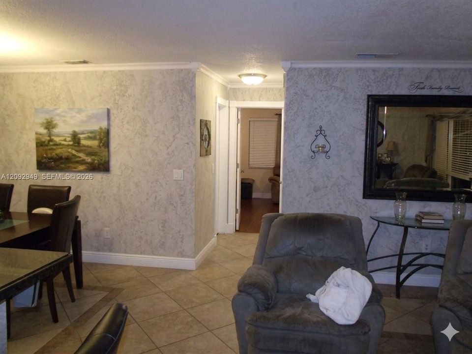 For Sale: $549,900 (3 beds, 2 baths, 1433 Square Feet)