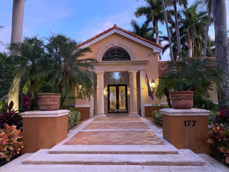 YACHT CLUBHOUSE FRONT ENTRY