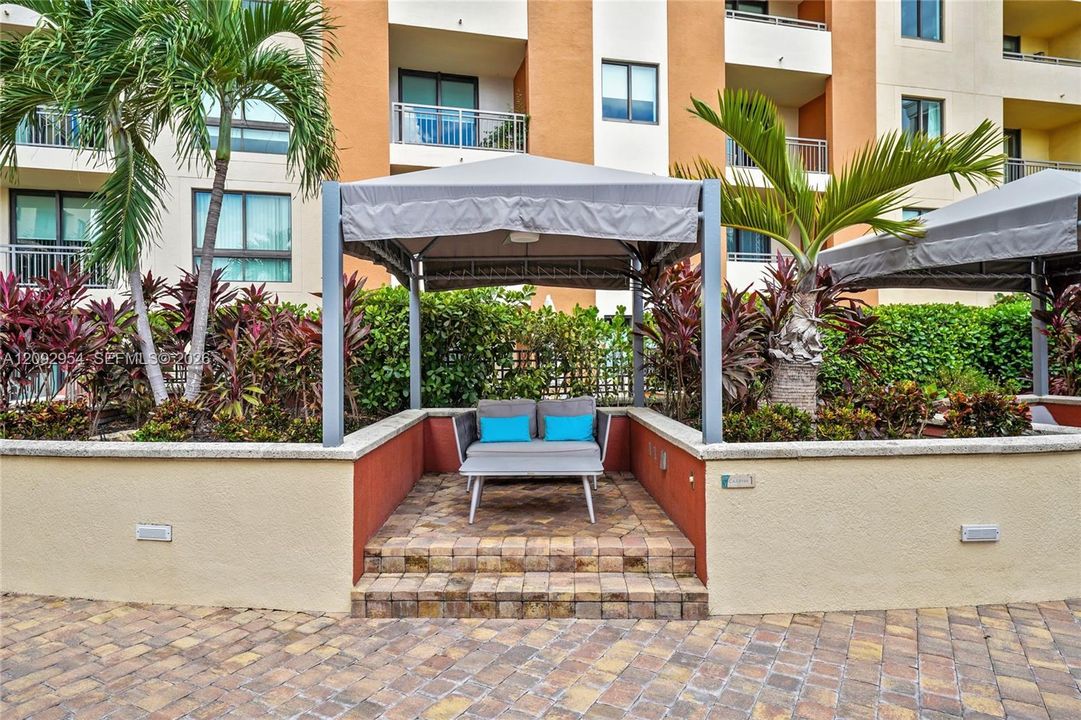 En Venta: $589,900 (2 camas, 2 baños, 1558 Pies cuadrados)