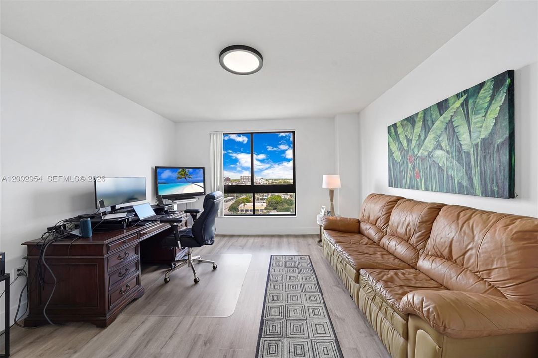 En Venta: $589,900 (2 camas, 2 baños, 1558 Pies cuadrados)