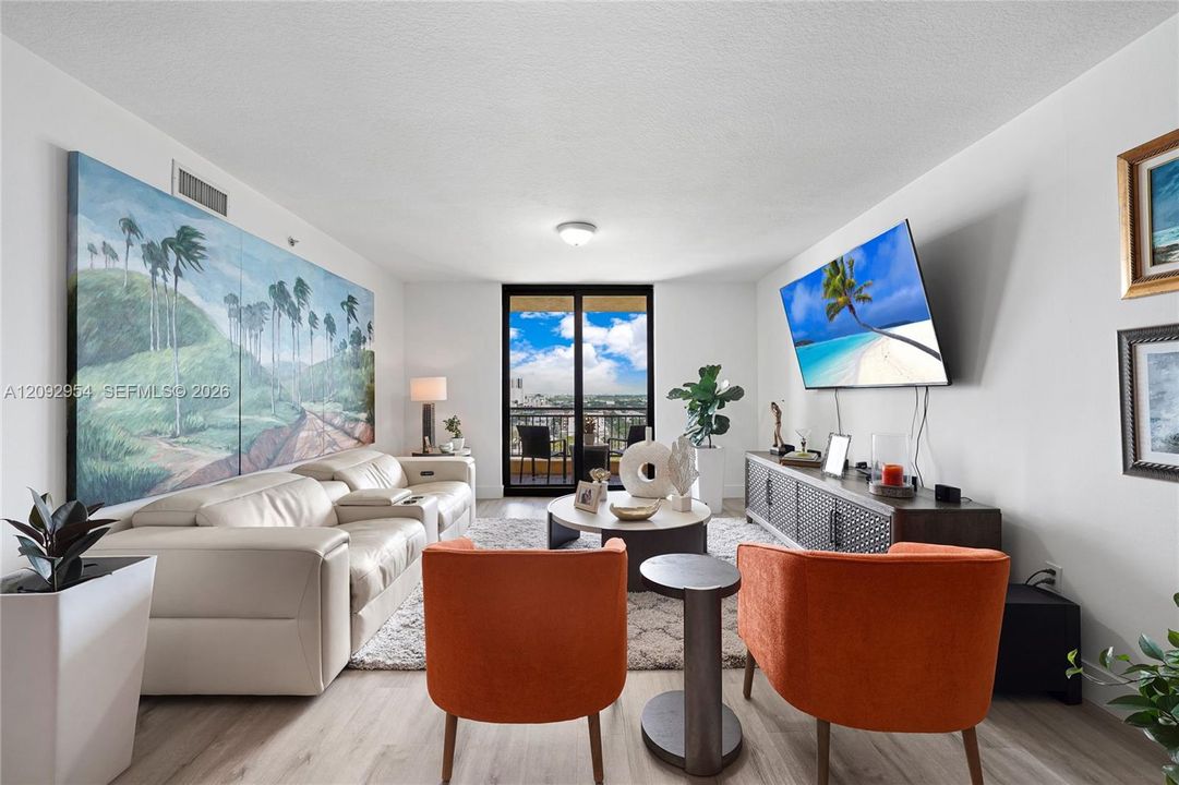 En Venta: $589,900 (2 camas, 2 baños, 1558 Pies cuadrados)