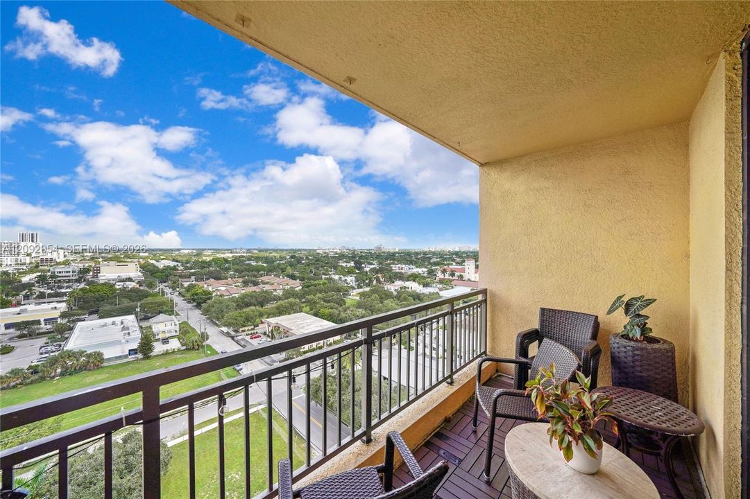 En Venta: $589,900 (2 camas, 2 baños, 1558 Pies cuadrados)