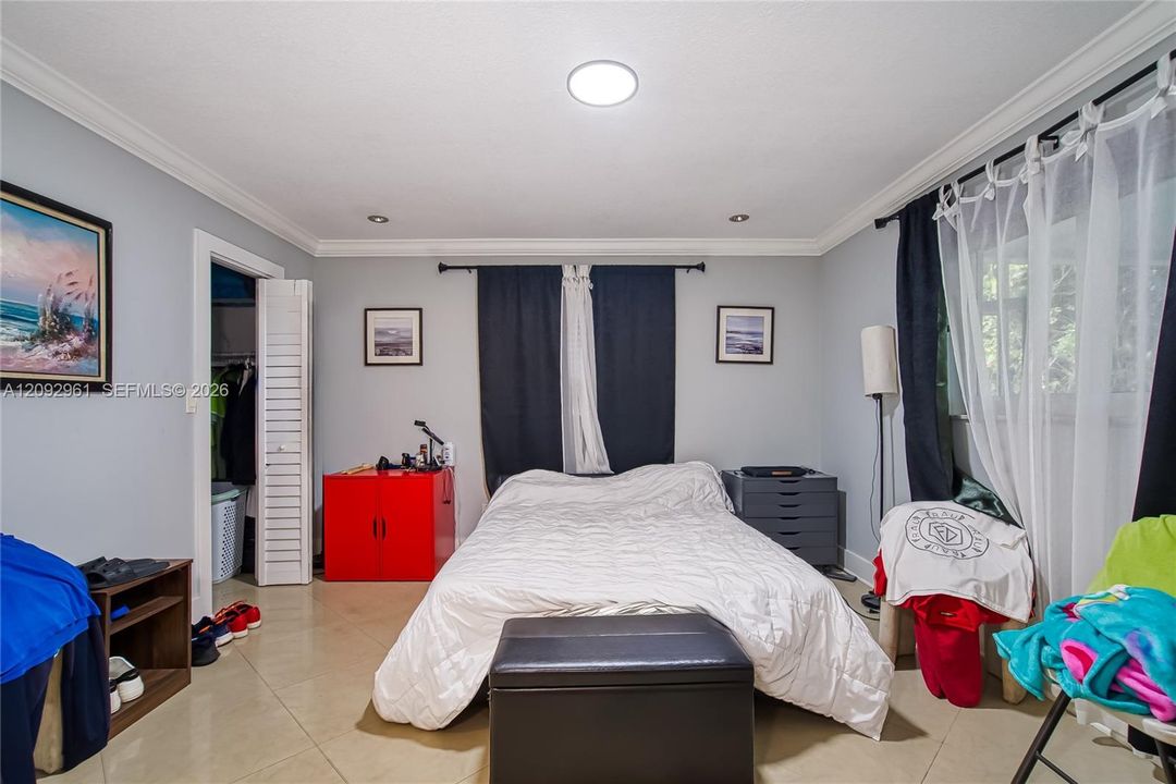 В аренду: $2,500 (1 спален, 1 ванн, 0 Квадратных фут)