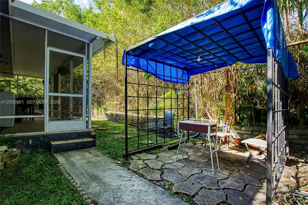 В аренду: $2,500 (1 спален, 1 ванн, 0 Квадратных фут)