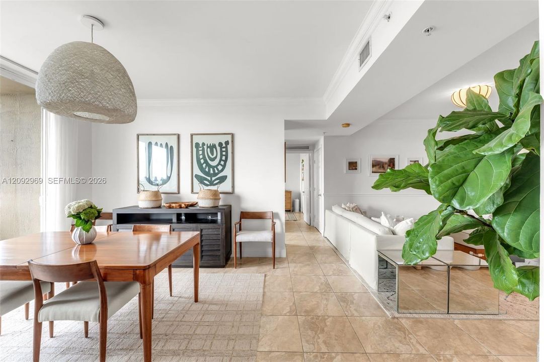 For Sale: $510,000 (2 beds, 2 baths, 1296 Square Feet)