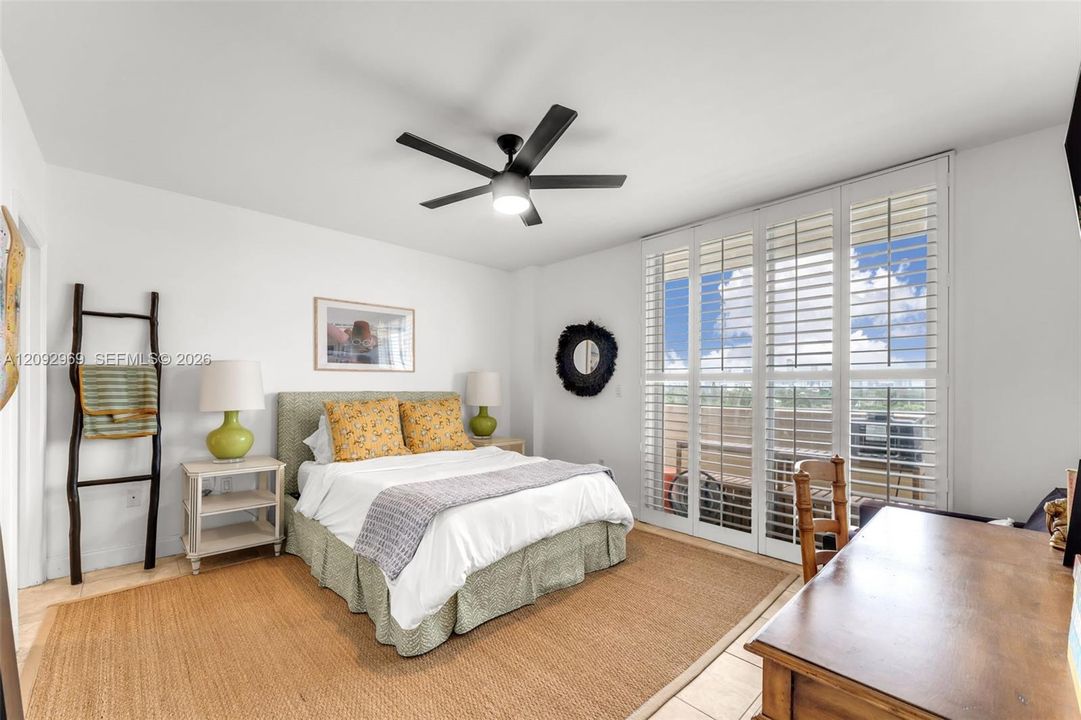 For Sale: $510,000 (2 beds, 2 baths, 1296 Square Feet)