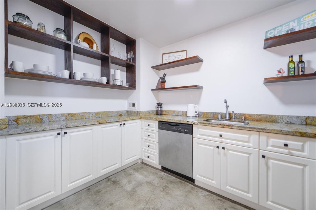 В аренду: $2,900 (1 спален, 1 ванн, 785 Квадратных фут)