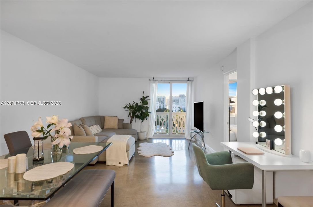 В аренду: $2,900 (1 спален, 1 ванн, 785 Квадратных фут)