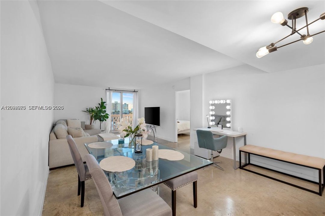В аренду: $2,900 (1 спален, 1 ванн, 785 Квадратных фут)