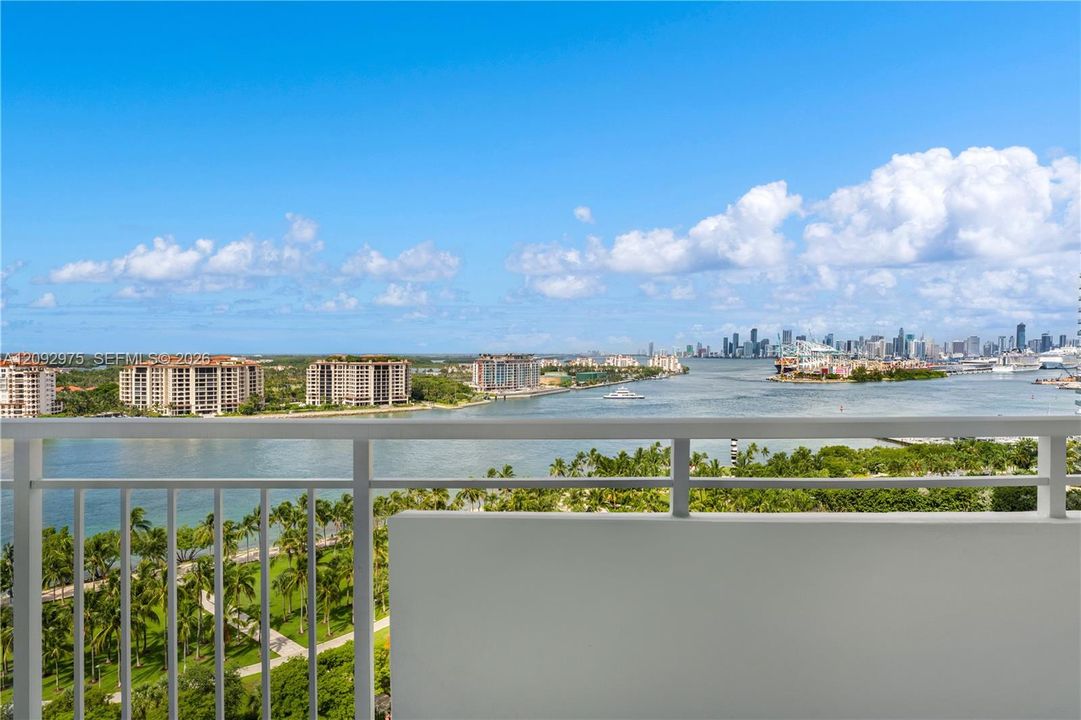 En Venta: $1,649,900 (2 camas, 2 baños, 1042 Pies cuadrados)