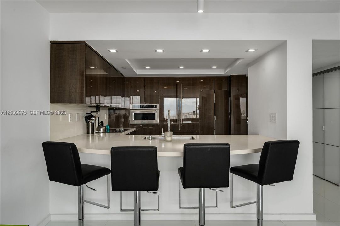 En Venta: $1,649,900 (2 camas, 2 baños, 1042 Pies cuadrados)