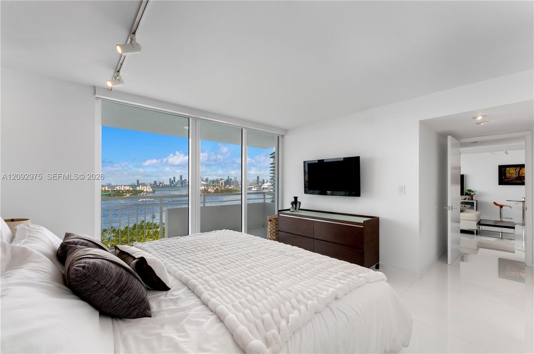 En Venta: $1,649,900 (2 camas, 2 baños, 1042 Pies cuadrados)