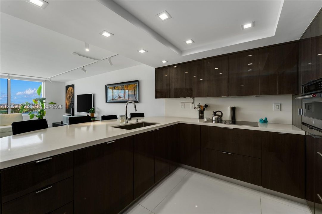 En Venta: $1,649,900 (2 camas, 2 baños, 1042 Pies cuadrados)
