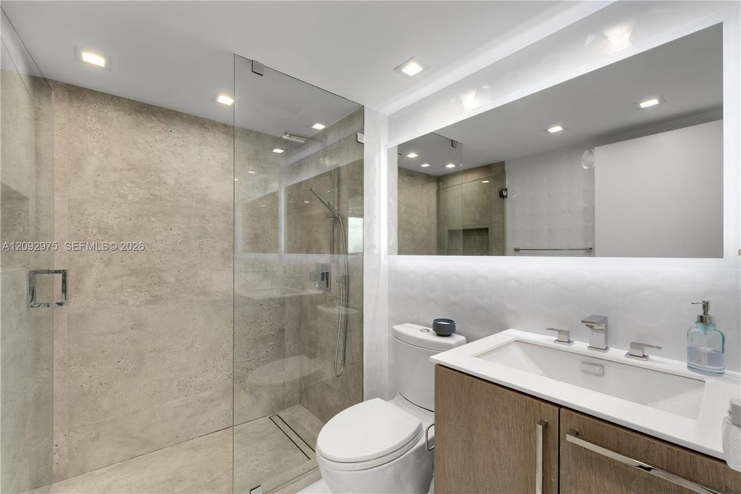 En Venta: $1,649,900 (2 camas, 2 baños, 1042 Pies cuadrados)