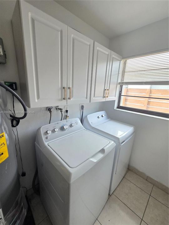 Laundry under a/c