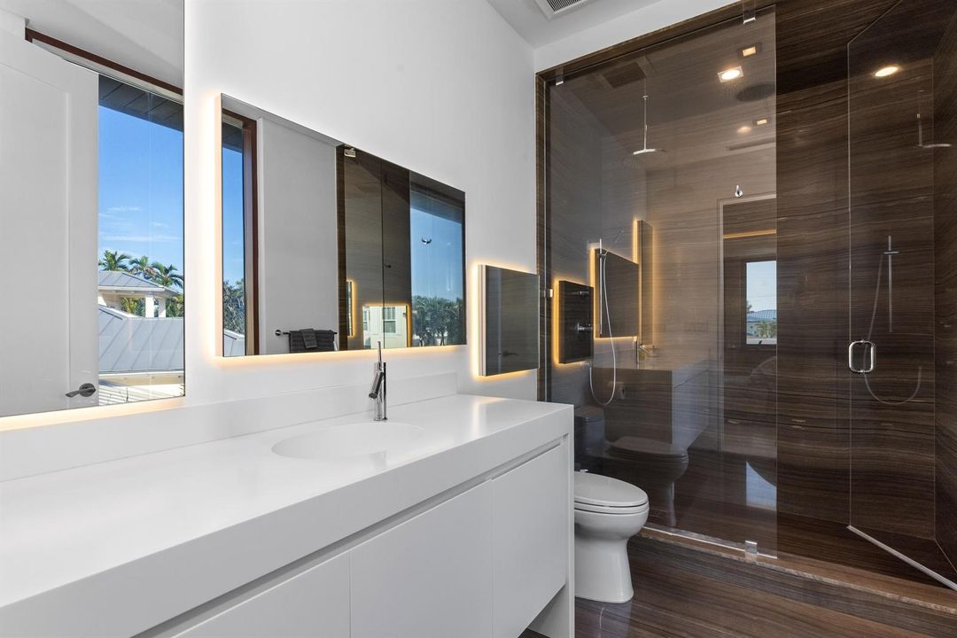 Guest Bath 2