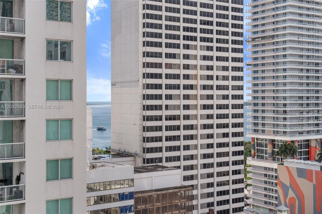 For Rent: $2,700 (0 beds, 1 baths, 446 Square Feet)