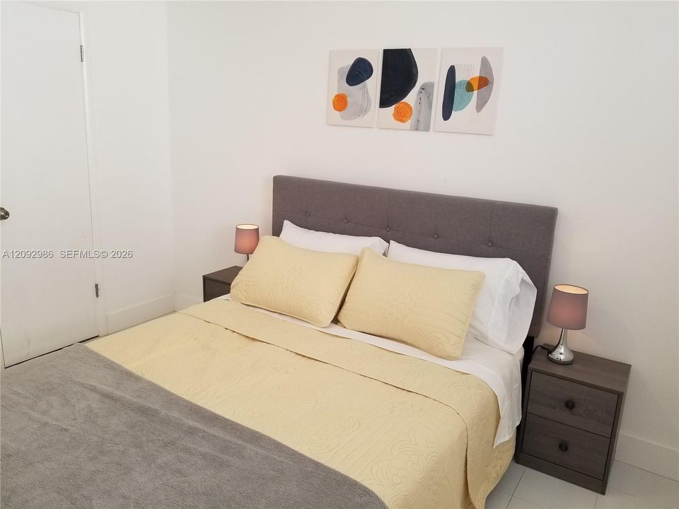 В аренду: $2,500 (2 спален, 2 ванн, 888 Квадратных фут)