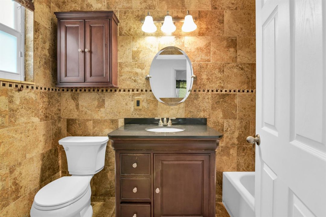 916 31st St West Palm Beach -48