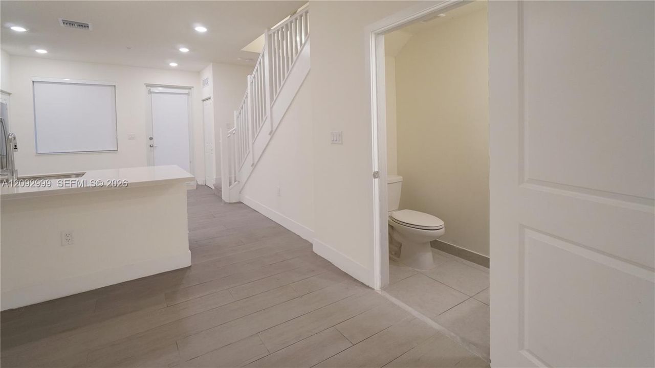 For Rent: $3,300 (3 beds, 2 baths, 1315 Square Feet)
