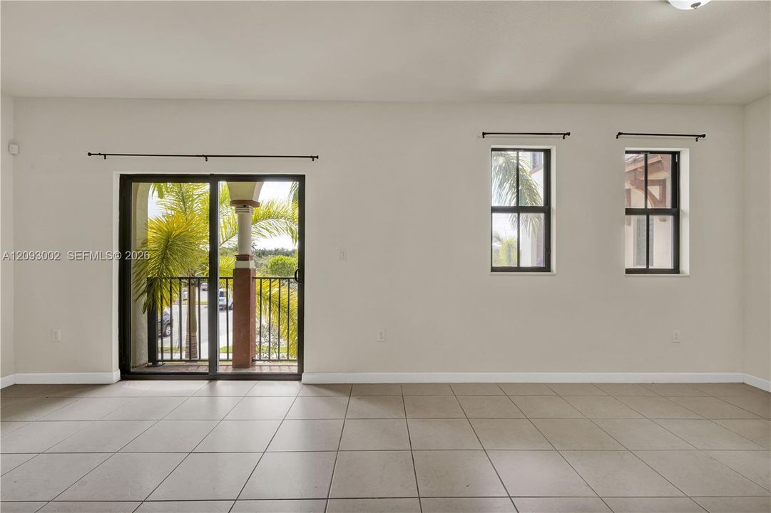 For Sale: $485,000 (3 beds, 2 baths, 1256 Square Feet)
