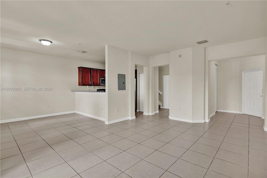 For Sale: $485,000 (3 beds, 2 baths, 1256 Square Feet)