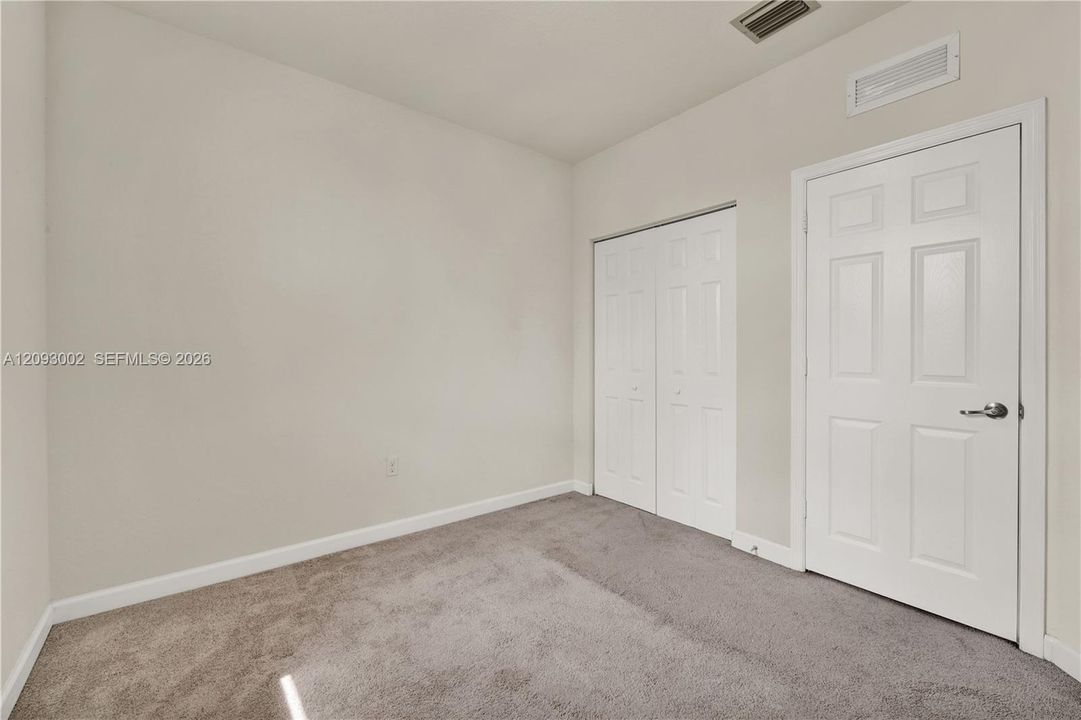 For Sale: $485,000 (3 beds, 2 baths, 1256 Square Feet)