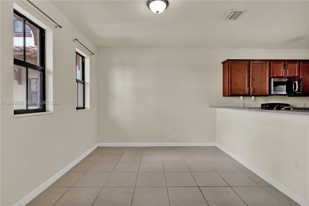 For Sale: $485,000 (3 beds, 2 baths, 1256 Square Feet)