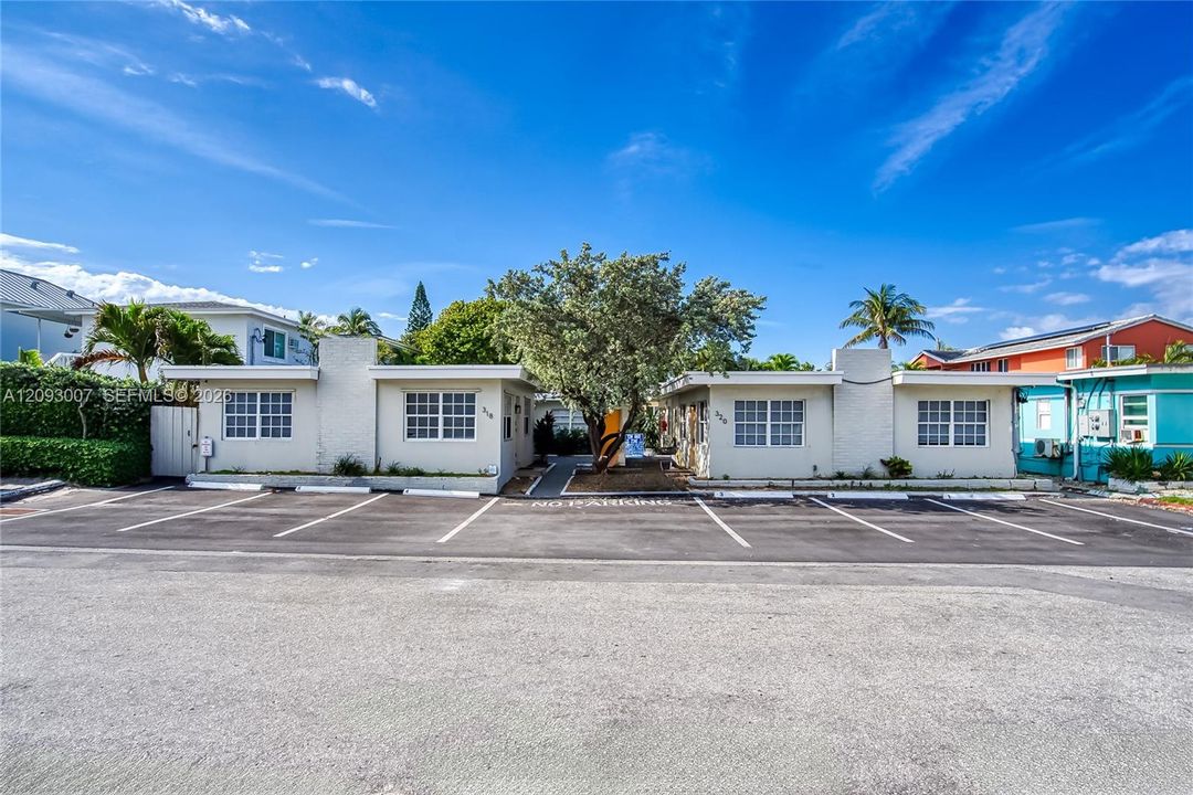For Sale: $3,500,000 (0.14 acres)