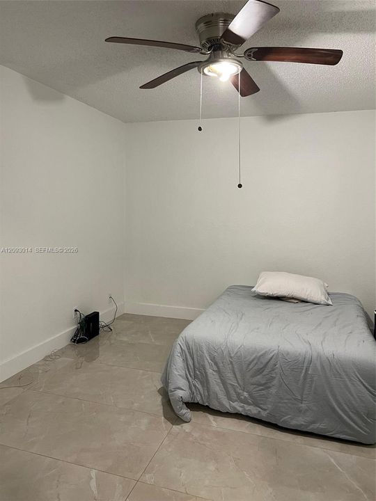 En Renta: $4,700 (4 camas, 2 baños, 2063 Pies cuadrados)