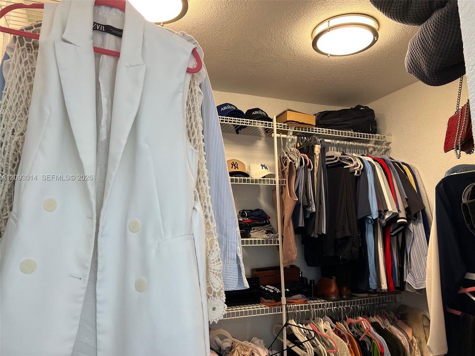 En Renta: $4,700 (4 camas, 2 baños, 2063 Pies cuadrados)