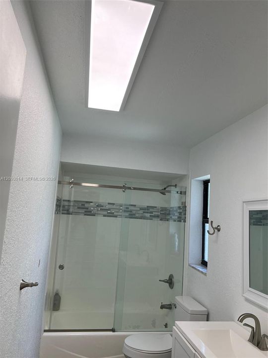 En Renta: $4,700 (4 camas, 2 baños, 2063 Pies cuadrados)