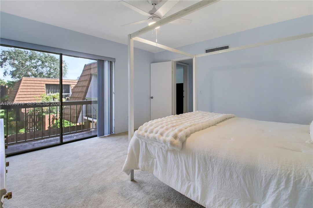 For Rent: $4,900 (2 beds, 2 baths, 1470 Square Feet)
