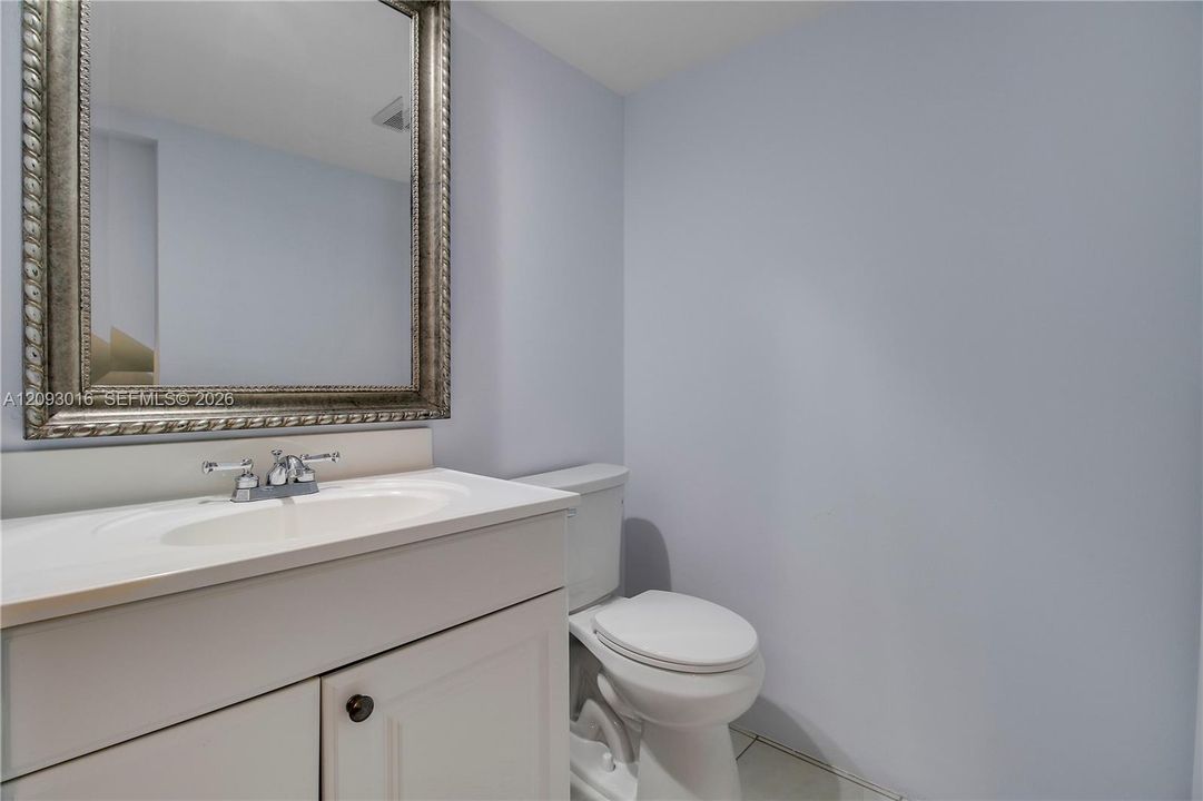 For Rent: $4,900 (2 beds, 2 baths, 1470 Square Feet)