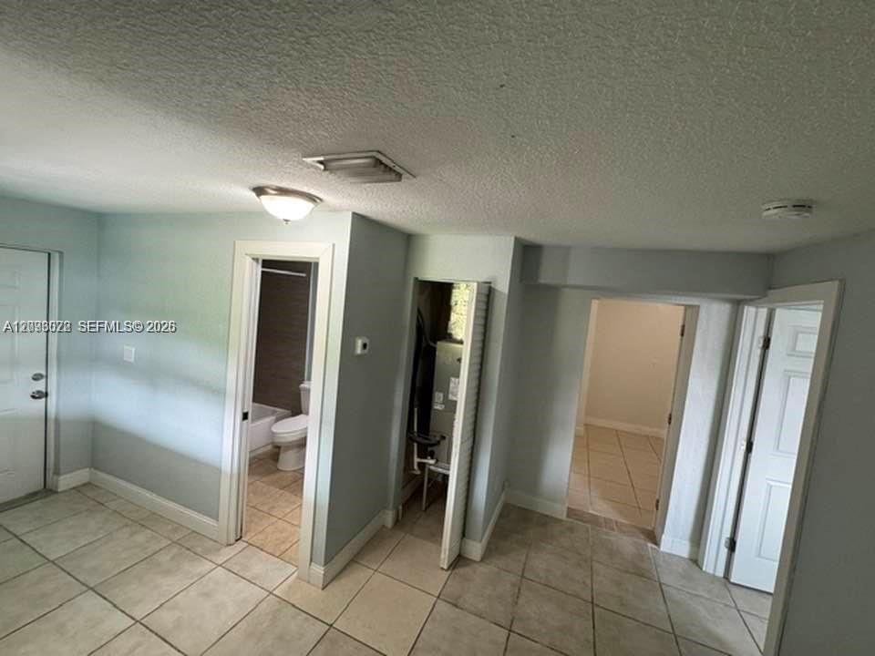В аренду: $1,800 (2 спален, 1 ванн, 1520 Квадратных фут)