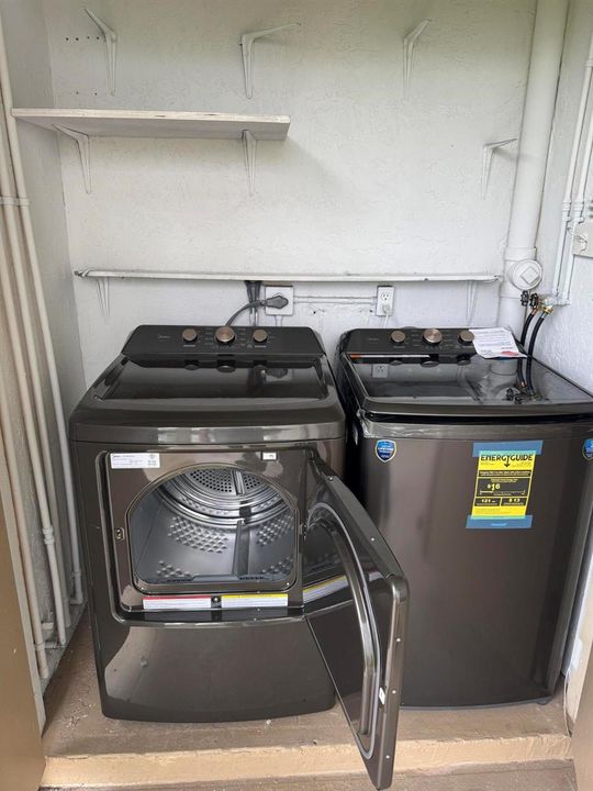 Washer / Dryer