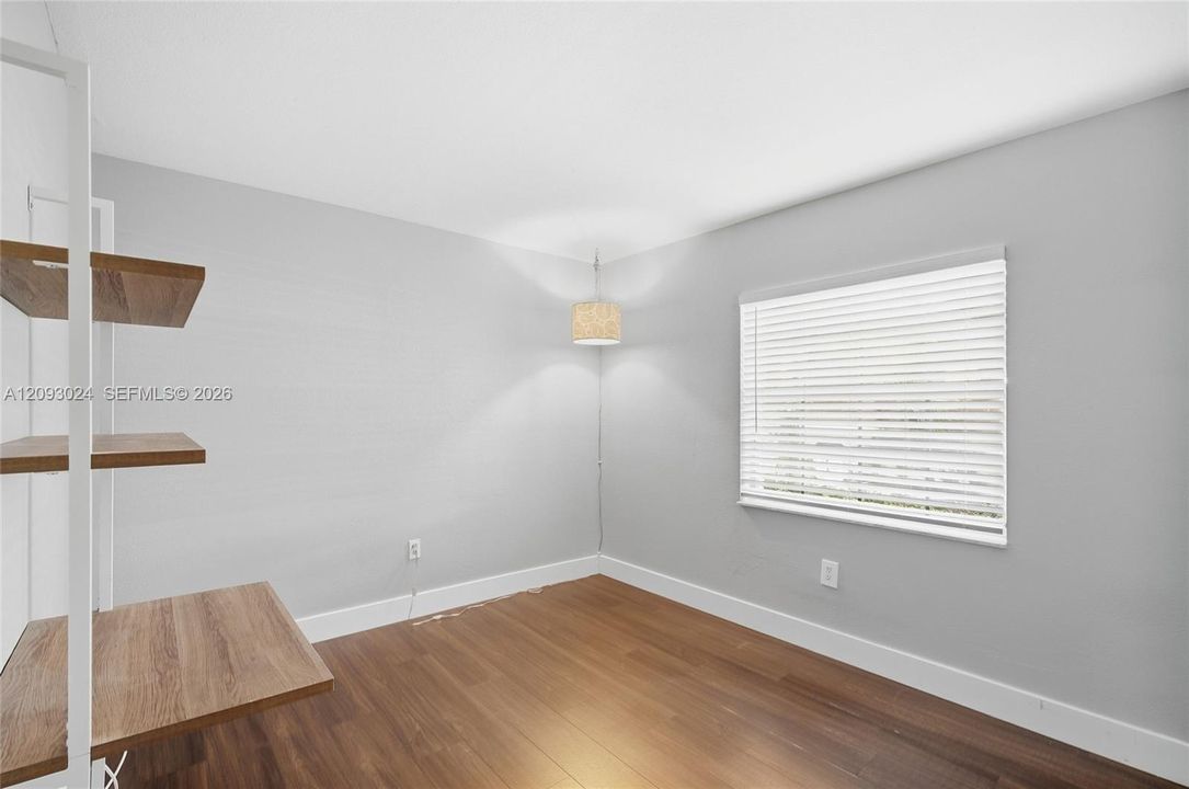 For Sale: $459,900 (3 beds, 2 baths, 1467 Square Feet)