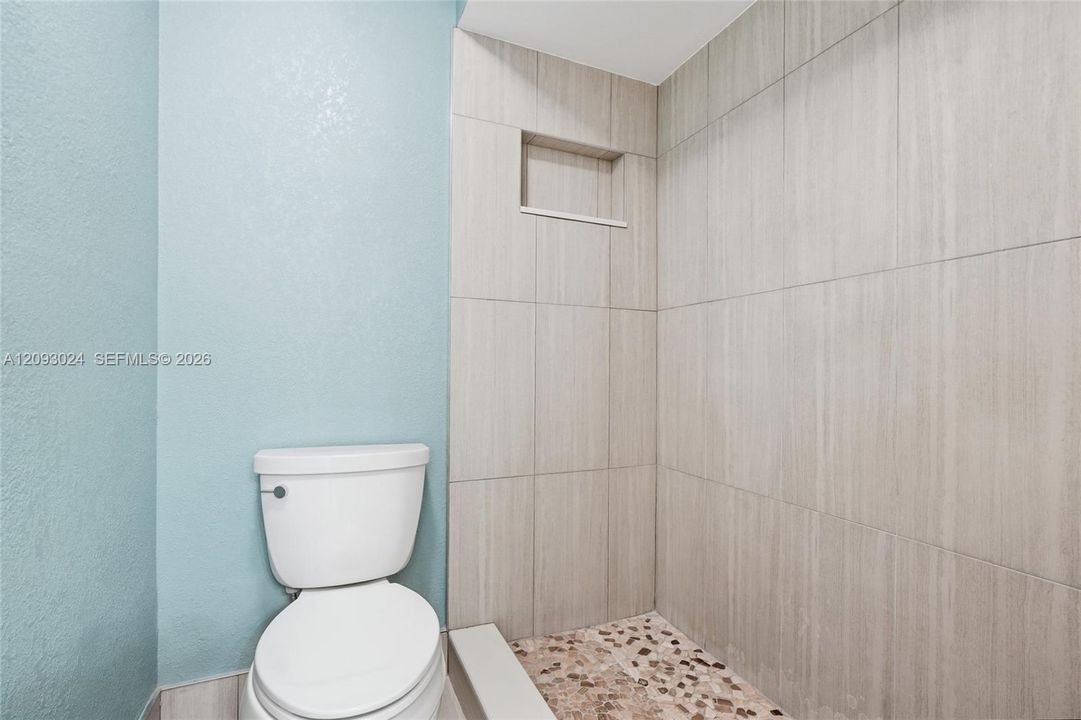 For Sale: $459,900 (3 beds, 2 baths, 1467 Square Feet)