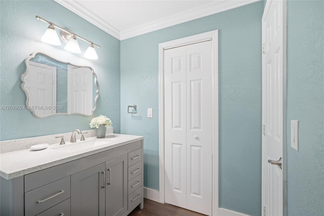 For Sale: $459,900 (3 beds, 2 baths, 1467 Square Feet)