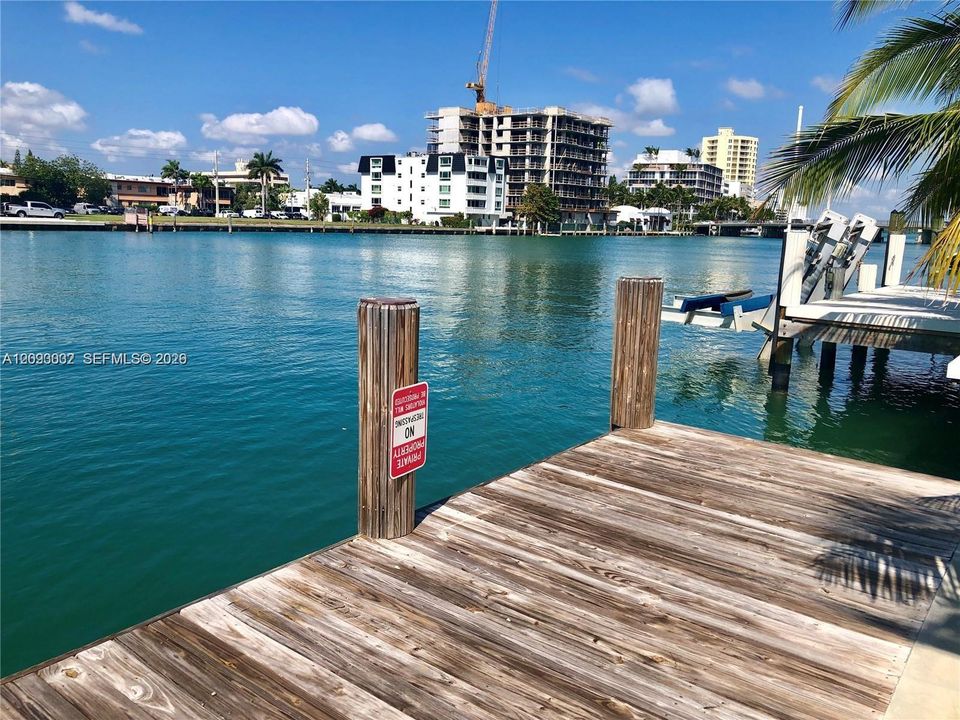 En Venta: $7,000,000 (0.21 acres)
